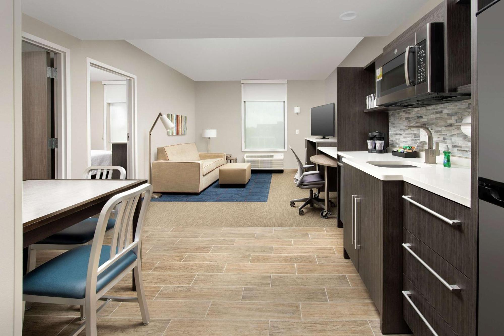 Home2 Suites By Hilton Charlottesville Downtown Exterior photo